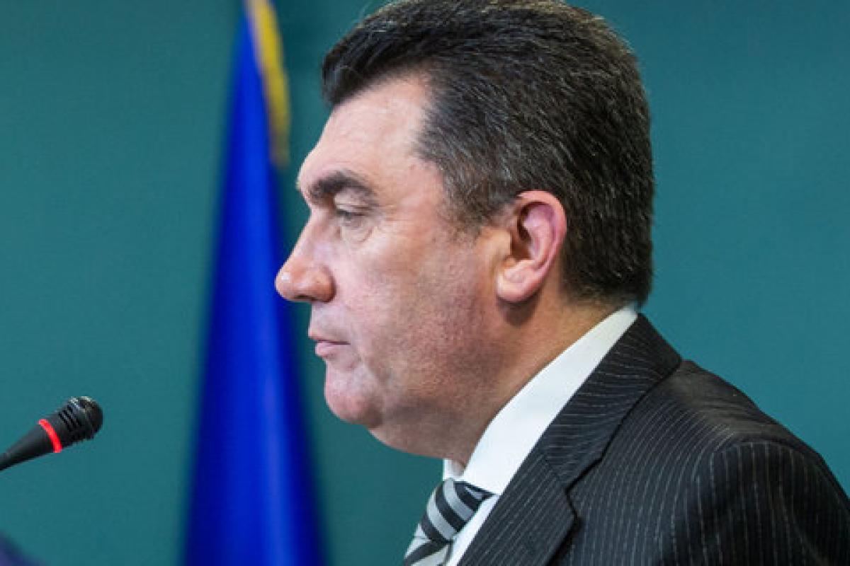 Нові санкції та розвиток оборонно-промислового комплексу: що постановила РНБО на останньому засіданні Нові санкції та розвиток оборонно-промислового комплексу: що постановила РНБО на останньому засіданні