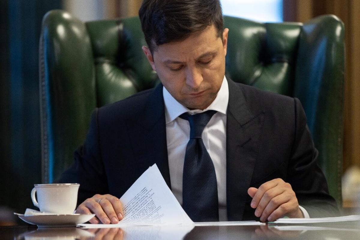 Зеленський звільнив голову Служби зовнішньої розвідки: хто тепер очолює відомство Зеленський звільнив голову Служби зовнішньої розвідки: хто тепер очолює відомство