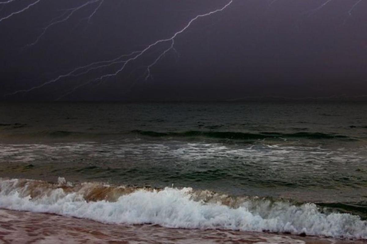 На курортну Кирилівку налетіло торнадо (відео)