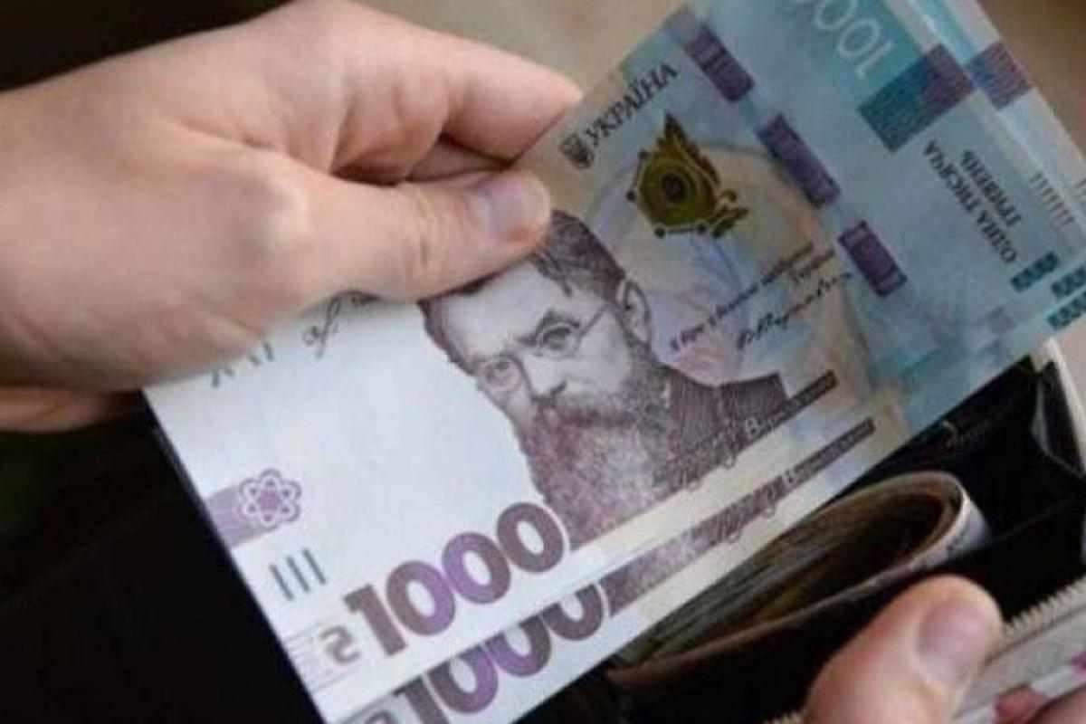 Настойчиво предлагал 1000 гривен: в Лисичанске пьяный водитель хотел "откупиться" от патрульных