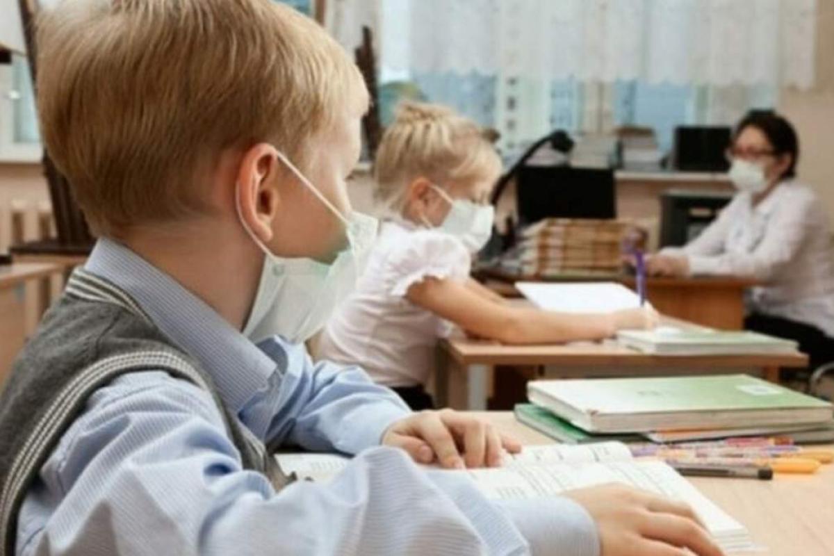 У МОН оцінили ймовірність повернення до дистанційної форми навчання з вересня У МОН оцінили ймовірність повернення до дистанційної форми навчання з вересня