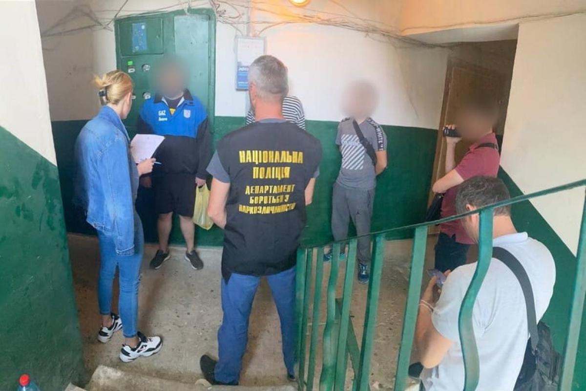 У Сєвєродонецьку викрили раніше судимого збувача наркотиків