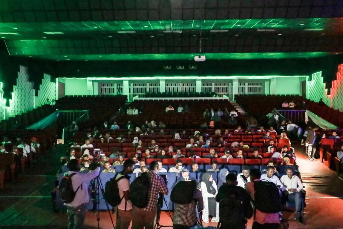 Вперше за 30 років в Сомалі показали фільми в кінотеатрі Вперше за 30 років в Сомалі показали фільми в кінотеатрі