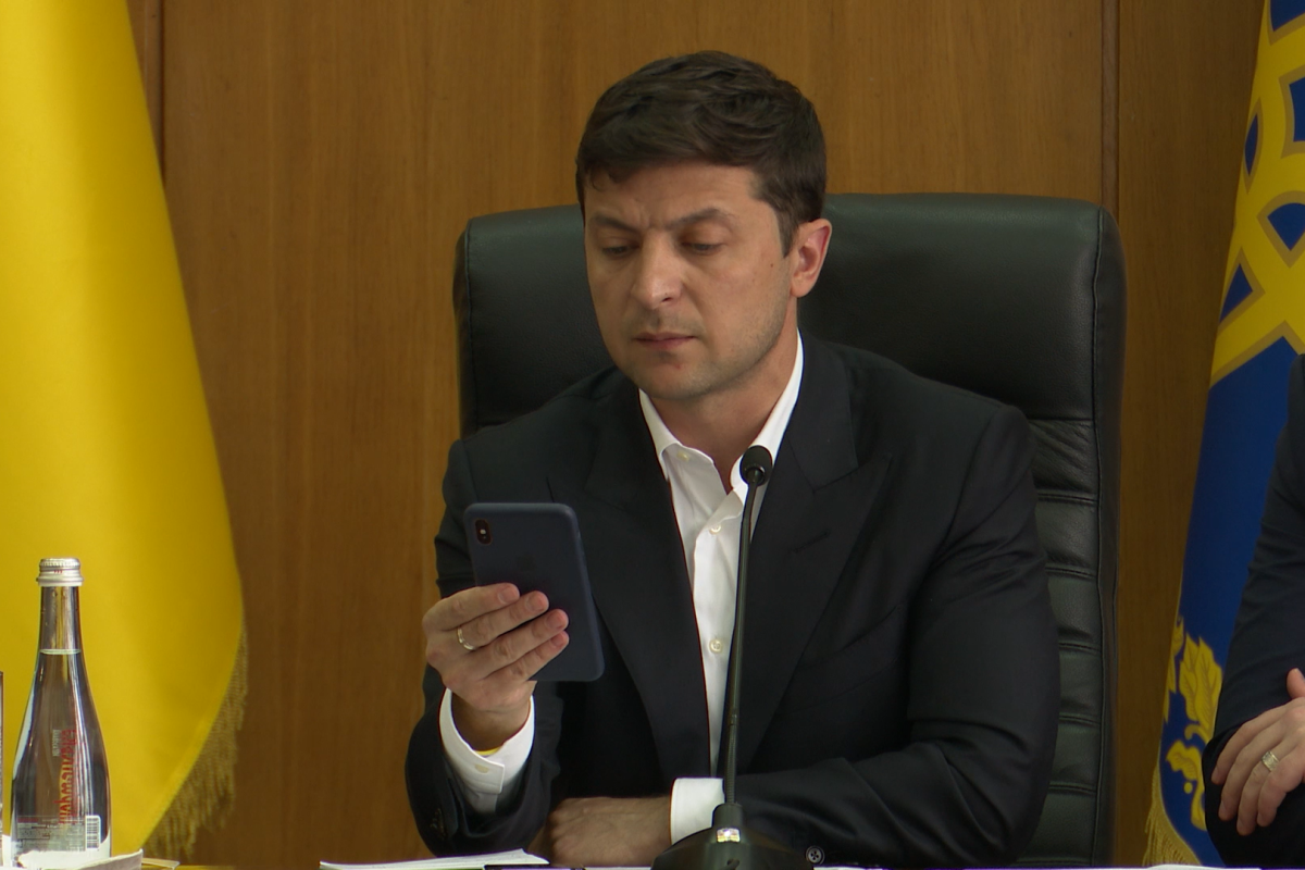 Зеленський провів телефонну розмову з прем'єр-міністром Ізраїлю: що обговорили Зеленський провів телефонну розмову з прем'єр-міністром Ізраїлю: що обговорили