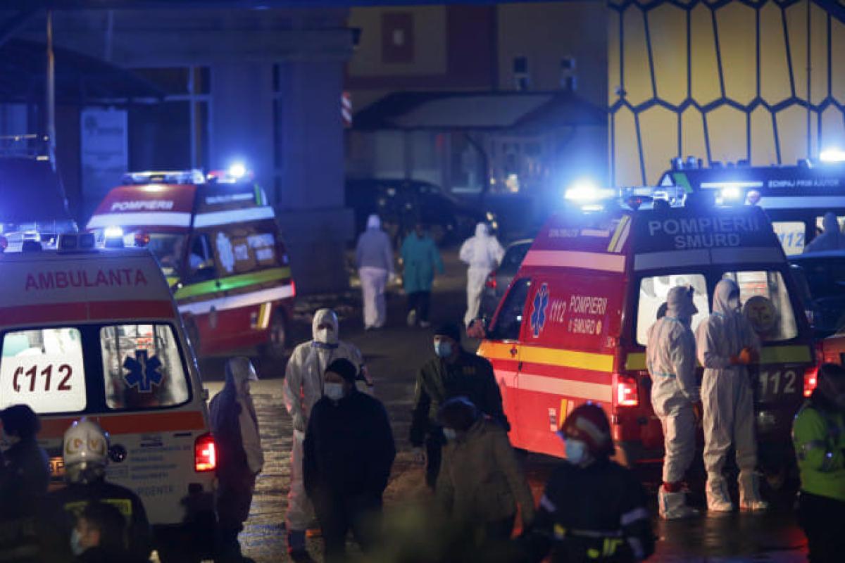 В COVID-больнице в Румынии вспыхнул пожар: погибли девять пациентов В COVID-больнице в Румынии вспыхнул пожар: погибли девять пациентов
