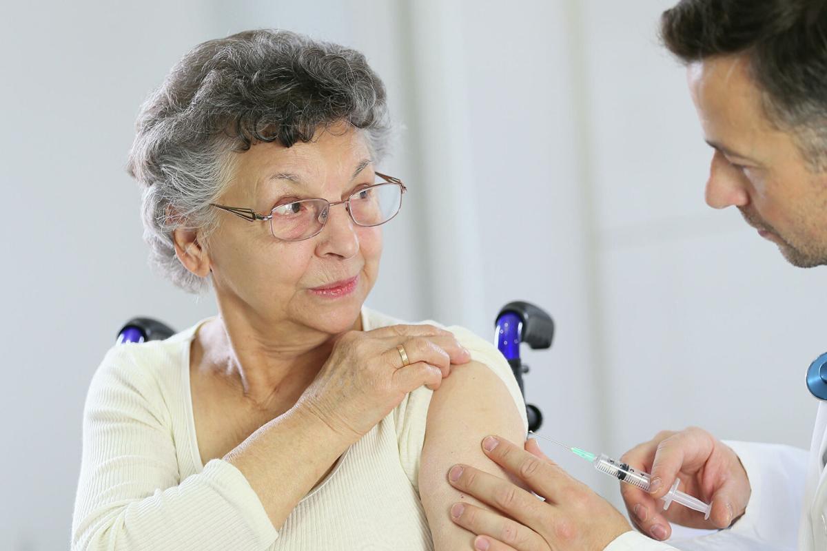 В Германии разрешили делать третью прививку от COVID-19 людям старше 70 лет