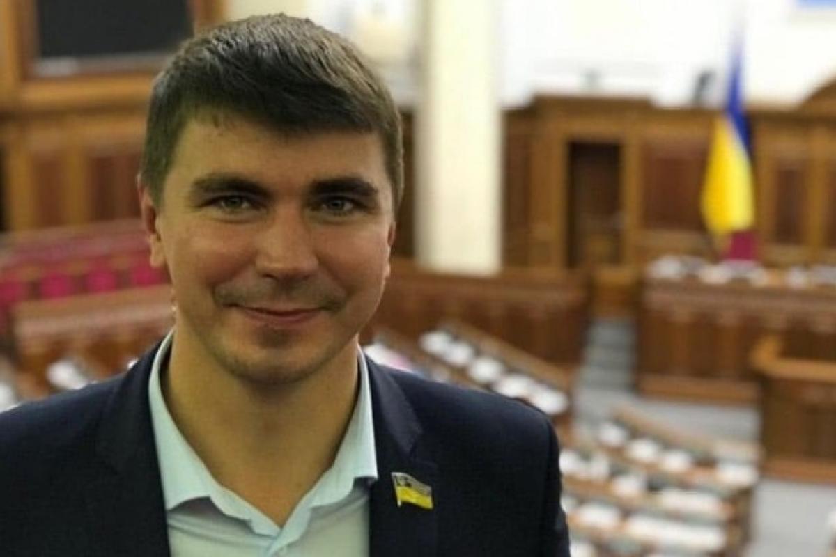 В Полиции назвали версии смерти нардепа Полякова В Полиции назвали версии смерти нардепа Полякова