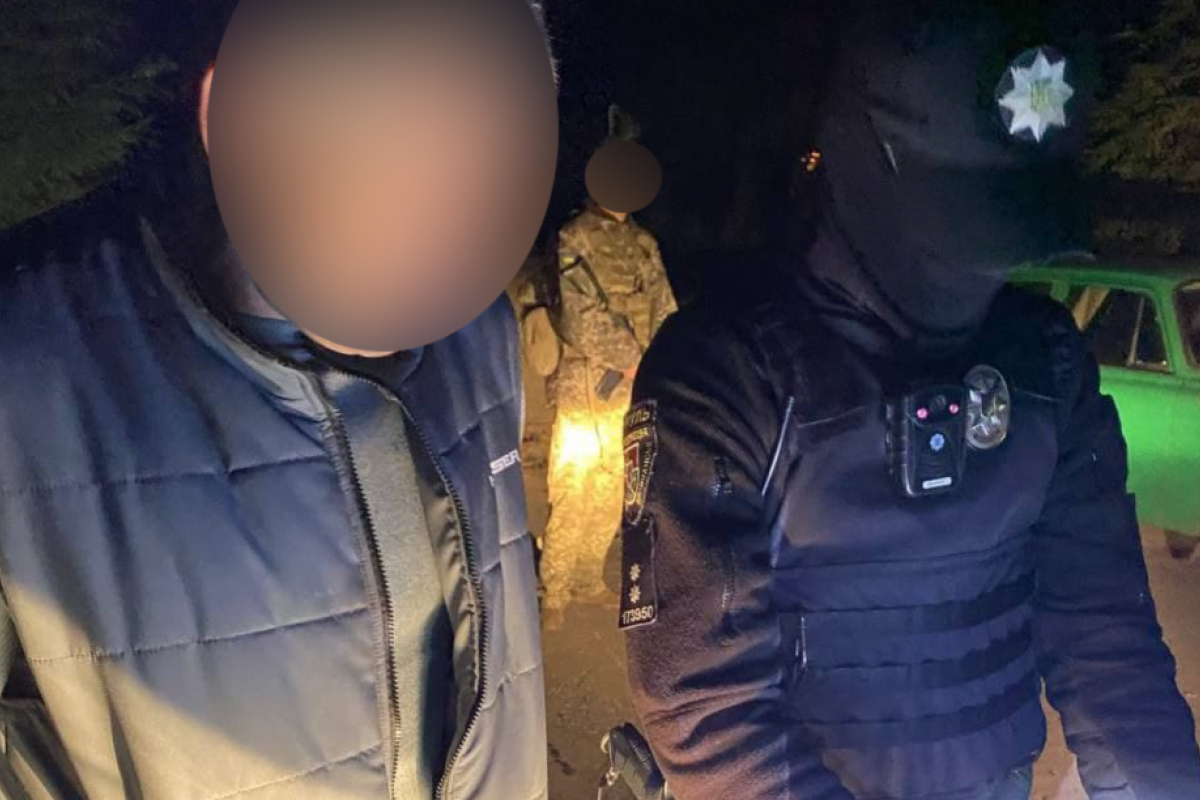 У Лисичанську спіймали двох п'яних водіїв на одному "Москвичі" У Лисичанську спіймали двох п'яних водіїв на одному "Москвичі"