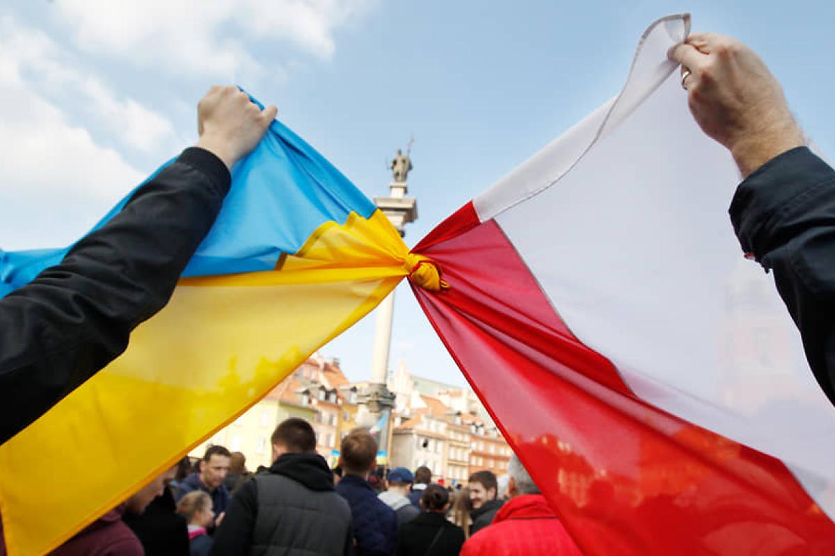 У МЗС Польщі заявили про дискримінацію поляків в Україні У МЗС Польщі заявили про дискримінацію поляків в Україні