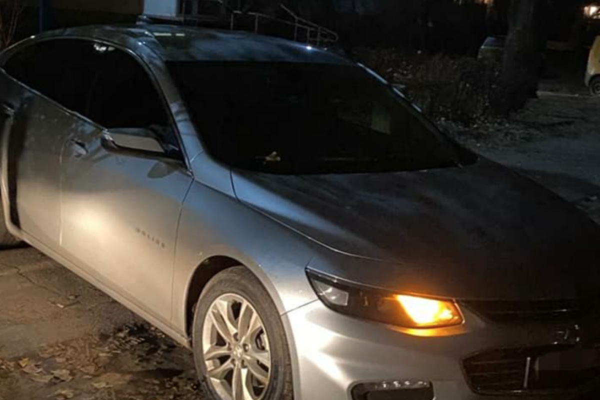 В Рубежном разыскивают поджигателя авто В Рубежном разыскивают поджигателя авто