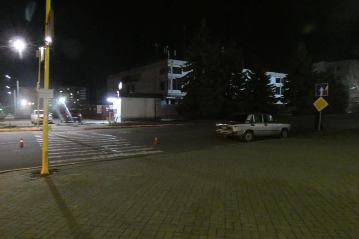 В Лисичанске водитель ВАЗ сбил на перекрестке подростка: полиция ищет свидетелей В Лисичанске водитель ВАЗ сбил на перекрестке подростка: полиция ищет свидетелей