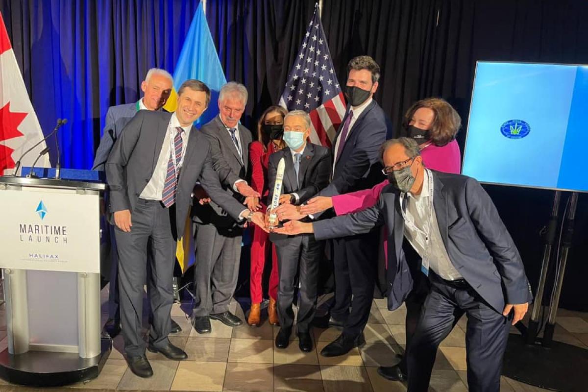 Украина и Канада договорились о строительстве космодрома Украина и Канада договорились о строительстве космодрома