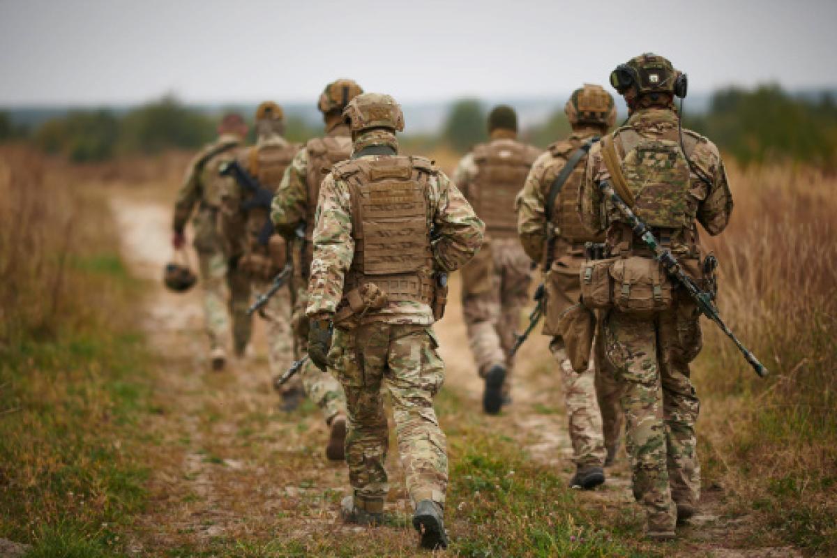 Боевики 10 раз обстреляли украинские позиции на Донбассе Боевики 10 раз обстреляли украинские позиции на Донбассе