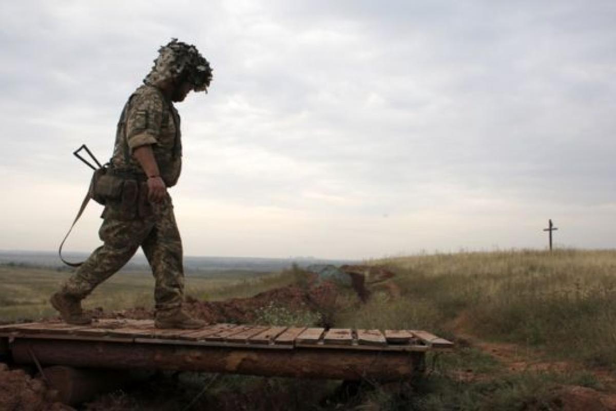 Ситуація на Донбасі: бойовики чотири рази обстріляли українські позиції