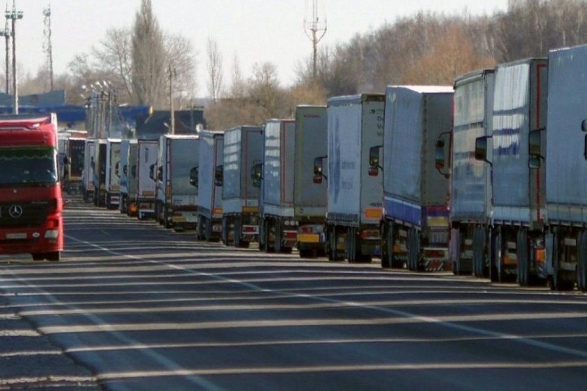 Кабмін подовжив заборону на ввезення низки товарів з Росії на рік