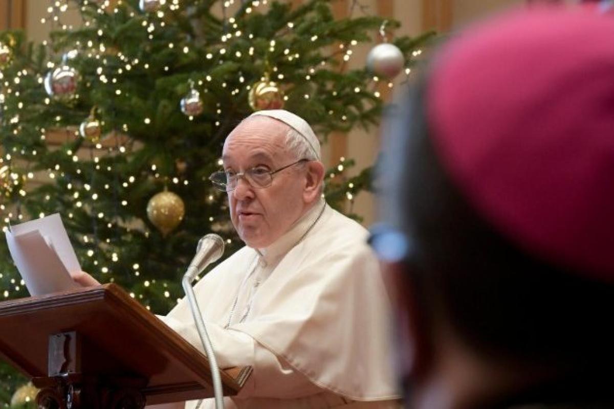 Папа Римський згадав про Україну під час своєї різдвяної промови Папа Римський згадав про Україну під час своєї різдвяної промови