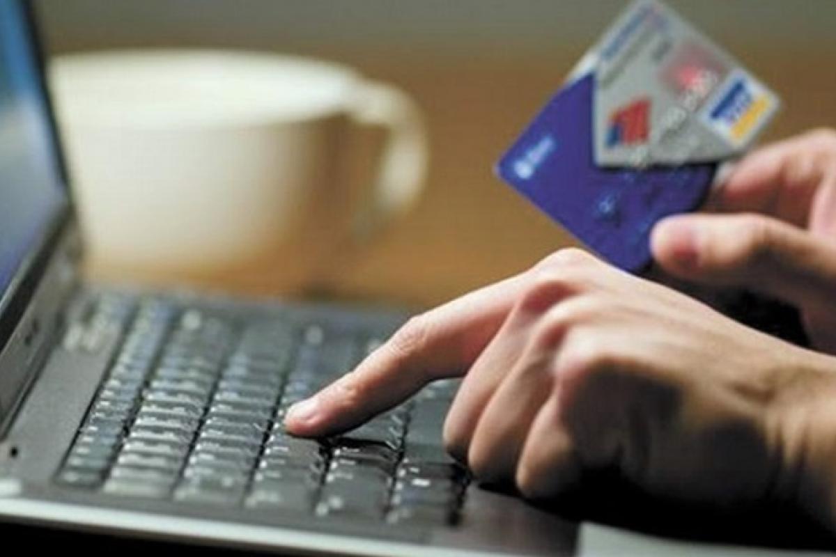 В преддверии праздников мошенники обманули пятерых жителей Луганщины на крупные суммы