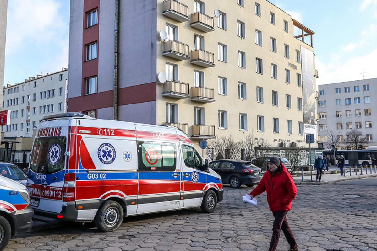 Перший випадок штаму "Омікрон" вже виявили в сусідній Польщі