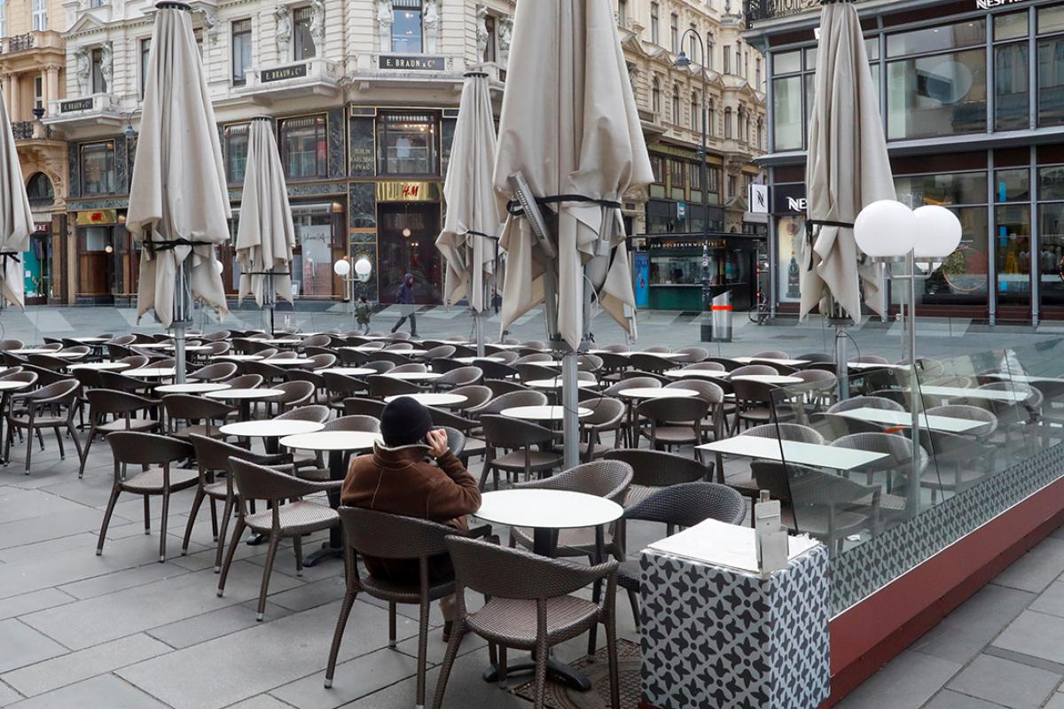 Австрия продлила жесткий карантин еще на 10 дней