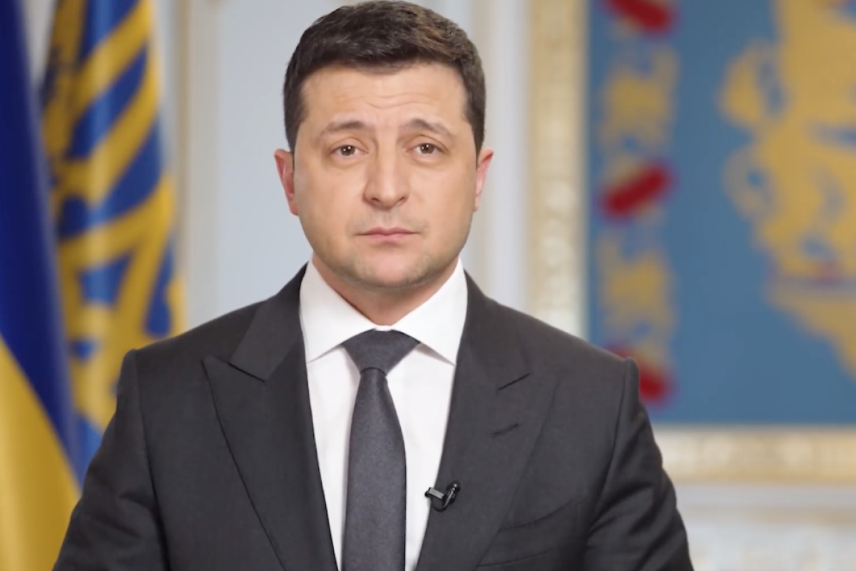 Зеленский обратился к украинцам из-за угрозы вторжения РФ (видео) Зеленский обратился к украинцам из-за угрозы вторжения РФ (видео)
