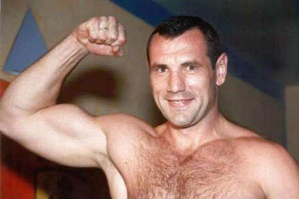 Відомий український боксер був знайдений повішеним Відомий український боксер був знайдений повішеним