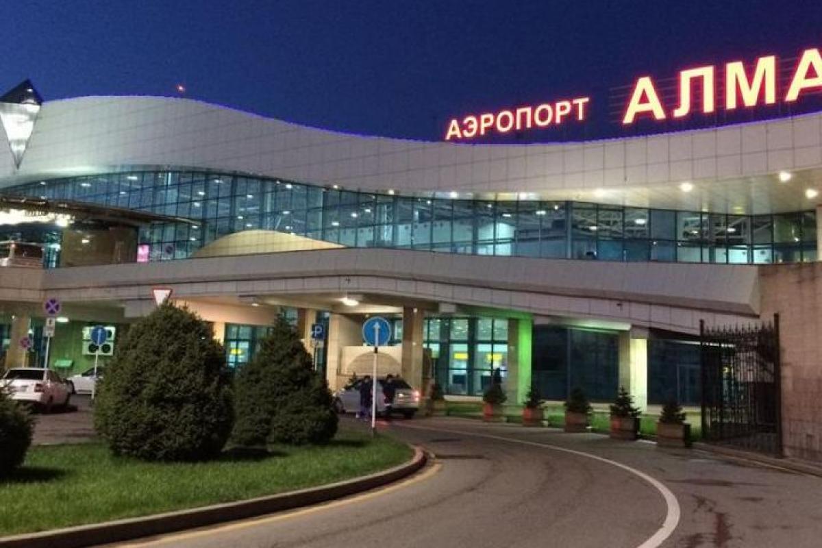 На фоне протестов рейсы из аэропорта Алматы в Киев переносят На фоне протестов рейсы из аэропорта Алматы в Киев переносят
