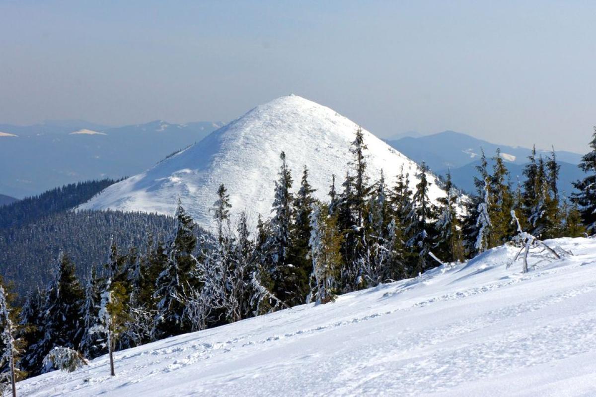 При сходженні на Говерлу загинув турист, ще двоє отримали травми При сходженні на Говерлу загинув турист, ще двоє отримали травми