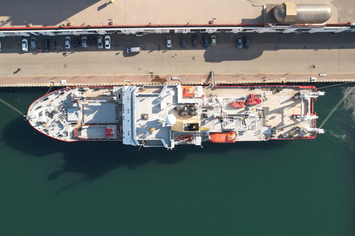 Український криголам вперше за 20 років відправляється в Антарктиду Український криголам вперше за 20 років відправляється в Антарктиду