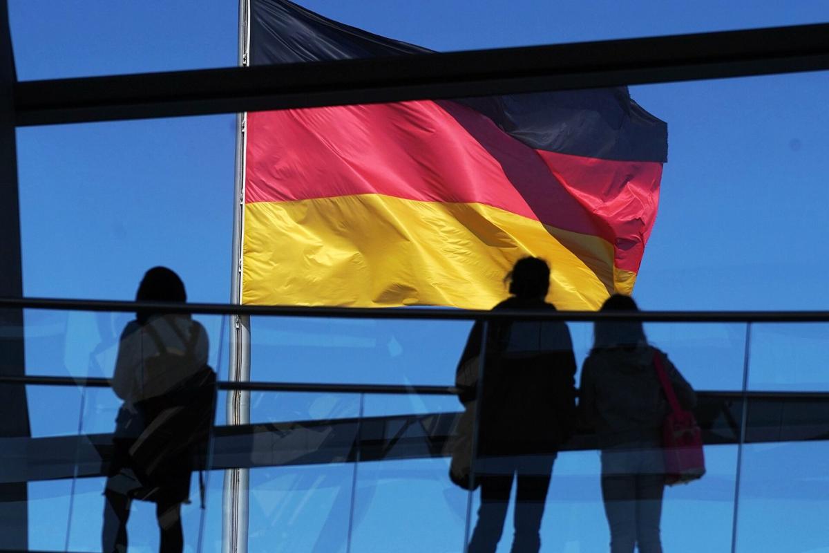 Германия не подтвердила информацию об эвакуации семей дипломатов из Украины Германия не подтвердила информацию об эвакуации семей дипломатов из Украины