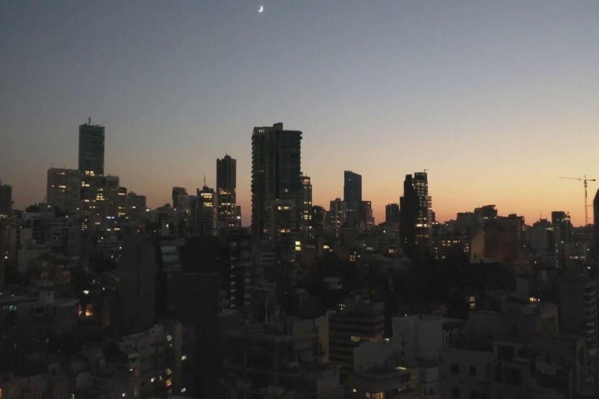 Тотальный блэкаут в Ливане: вся страна осталась без электричества Тотальный блэкаут в Ливане: вся страна осталась без электричества