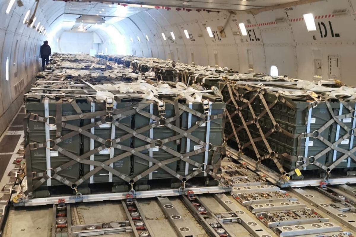 Сьомий літак військової допомоги прибув із США в Україну Сьомий літак військової допомоги прибув із США в Україну