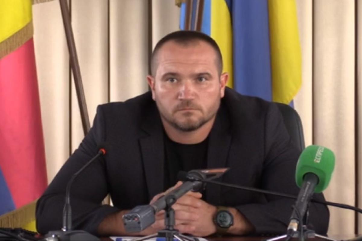 Глава ВГА Лисичанска обратился к жителям города и рассказал об обстановке (видео) Глава ВГА Лисичанска обратился к жителям города и рассказал об обстановке (видео)