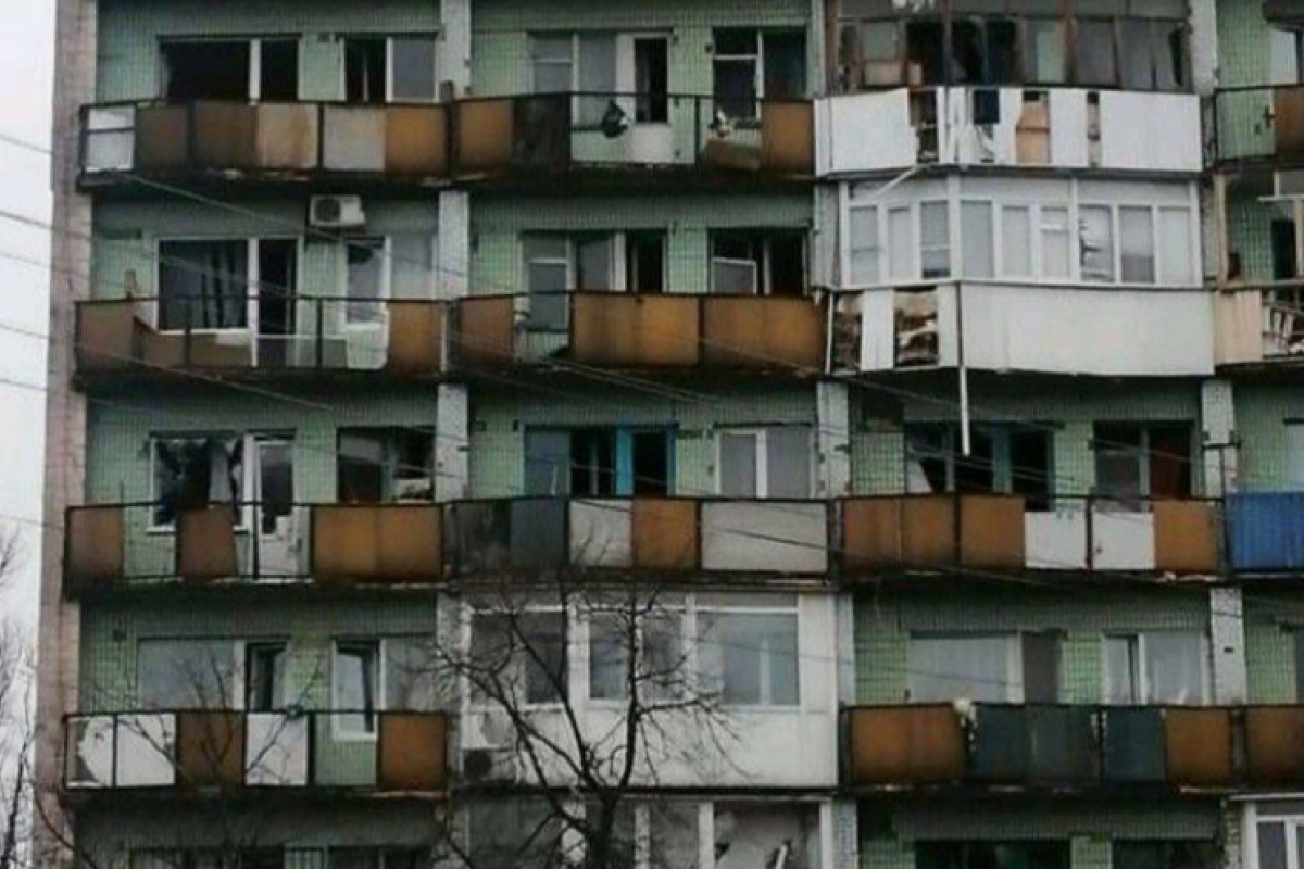 У Лисичанську є руйнування, жителів міста закликають перебувати в укриттях У Лисичанську є руйнування, жителів міста закликають перебувати в укриттях