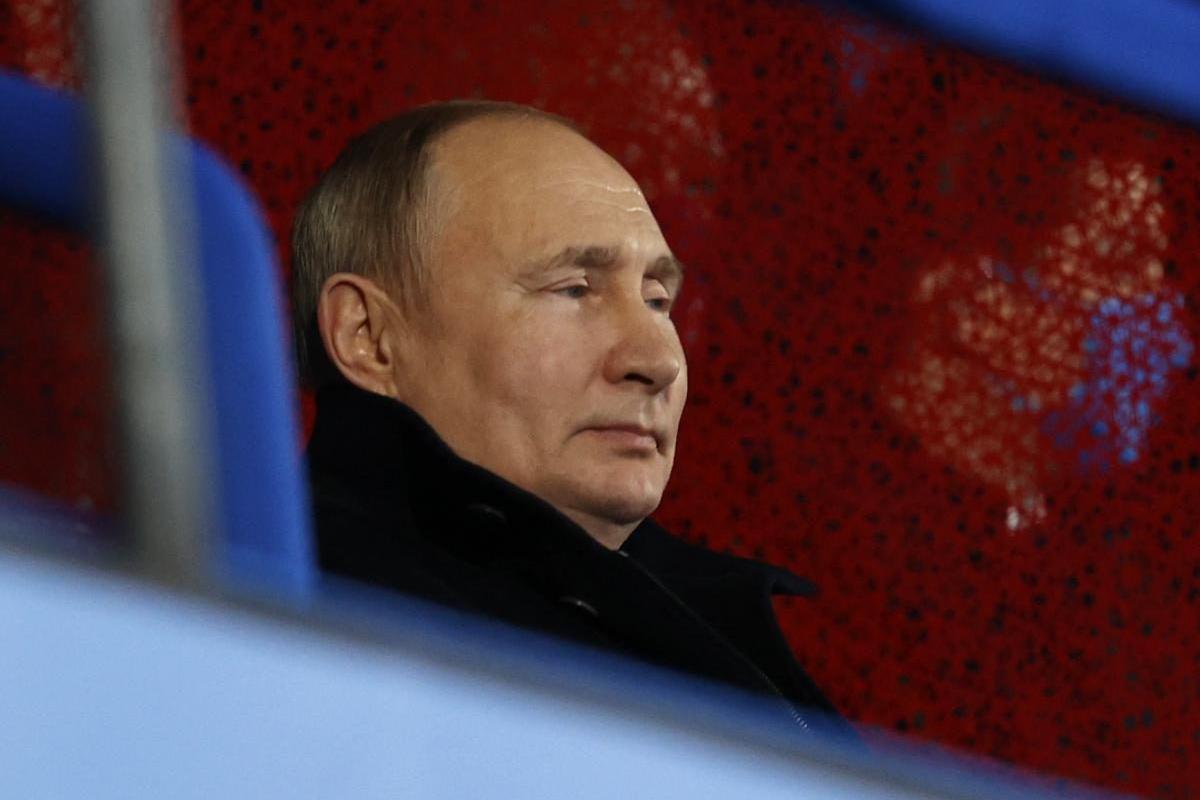 Оператори "підловили" сплячого Путіна на відкритті Олімпіади-2022 в Пекіні (відео) Оператори "підловили" сплячого Путіна на відкритті Олімпіади-2022 в Пекіні (відео)