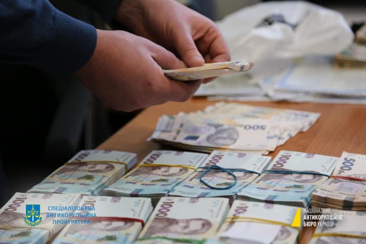 Депутат Київради "погорів" на мільйонному хабарі Депутат Київради "погорів" на мільйонному хабарі