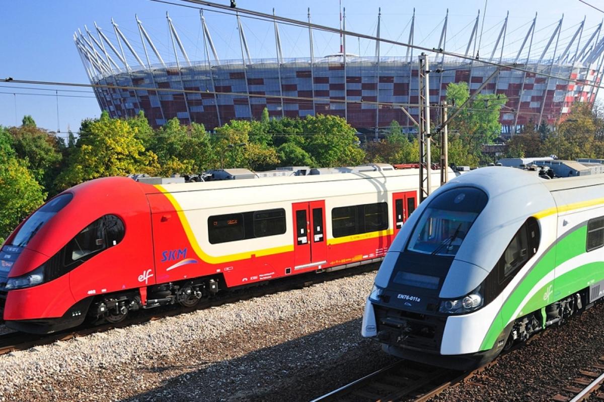 Польська залізниця дозволила українцям безкоштовно користуватися поїздами Польська залізниця дозволила українцям безкоштовно користуватися поїздами