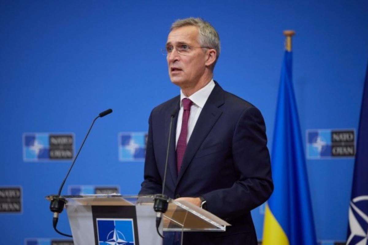 Столтенберг відкинув можливість відправлення миротворців НАТО в Україну Столтенберг відкинув можливість відправлення миротворців НАТО в Україну
