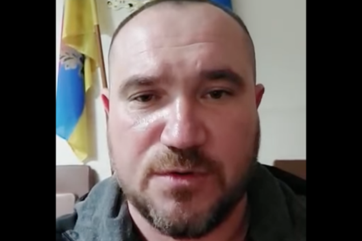"Я вас прошу, очень сильно прошу": руководитель ВГА Лисичанска обратился к жителям города