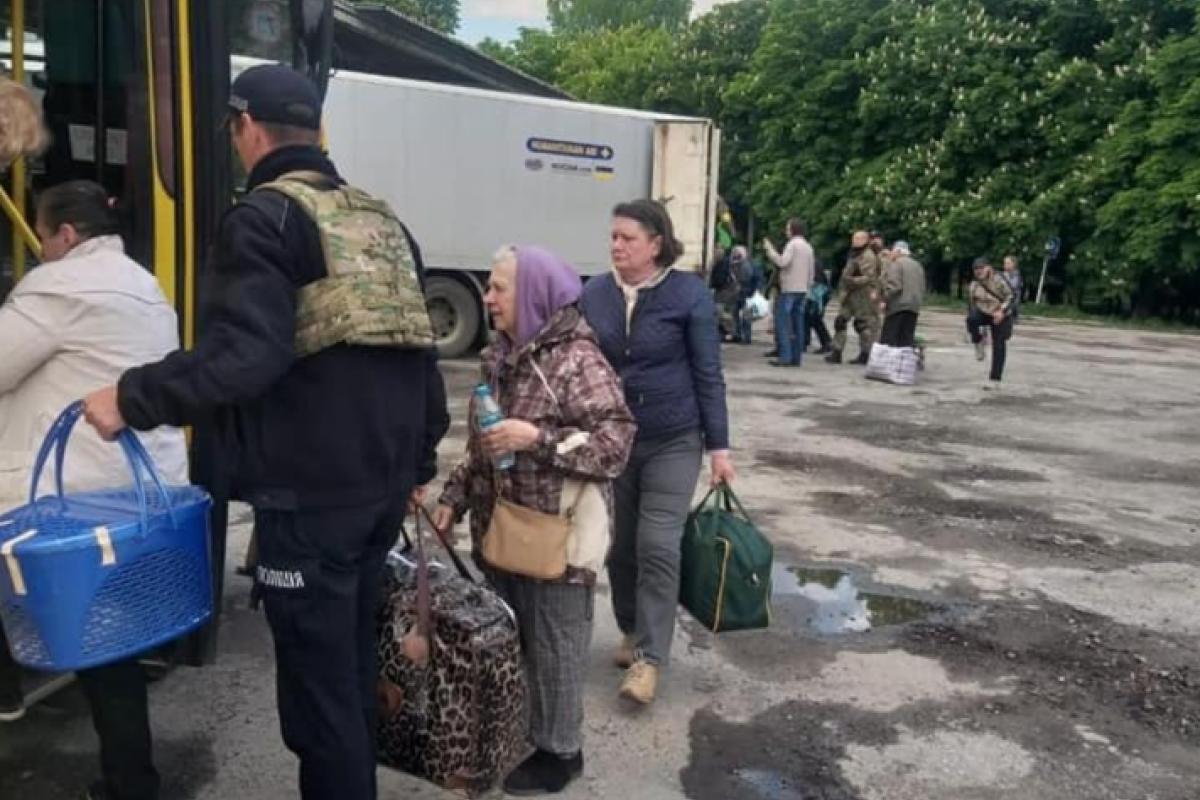Сьогодні з Луганщини вдалося евакуювати 38 людей, зокрема - з Білогорівки