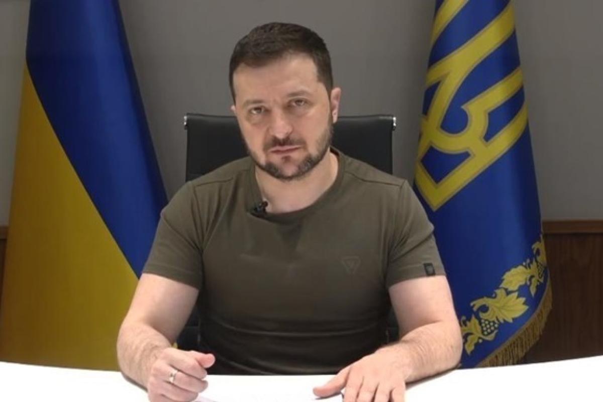 "В любое время, сейчас": Зеленский заявил о готовности к переговорам, но только с самим Путиным