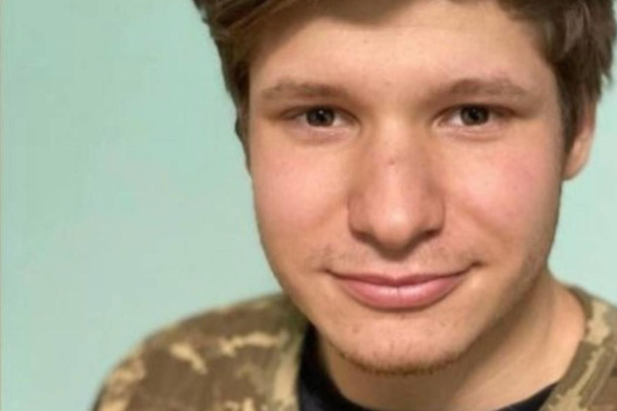 На фронте погиб защитник из Лисичанска: ему был всего 21 год На фронте погиб защитник из Лисичанска: ему был всего 21 год