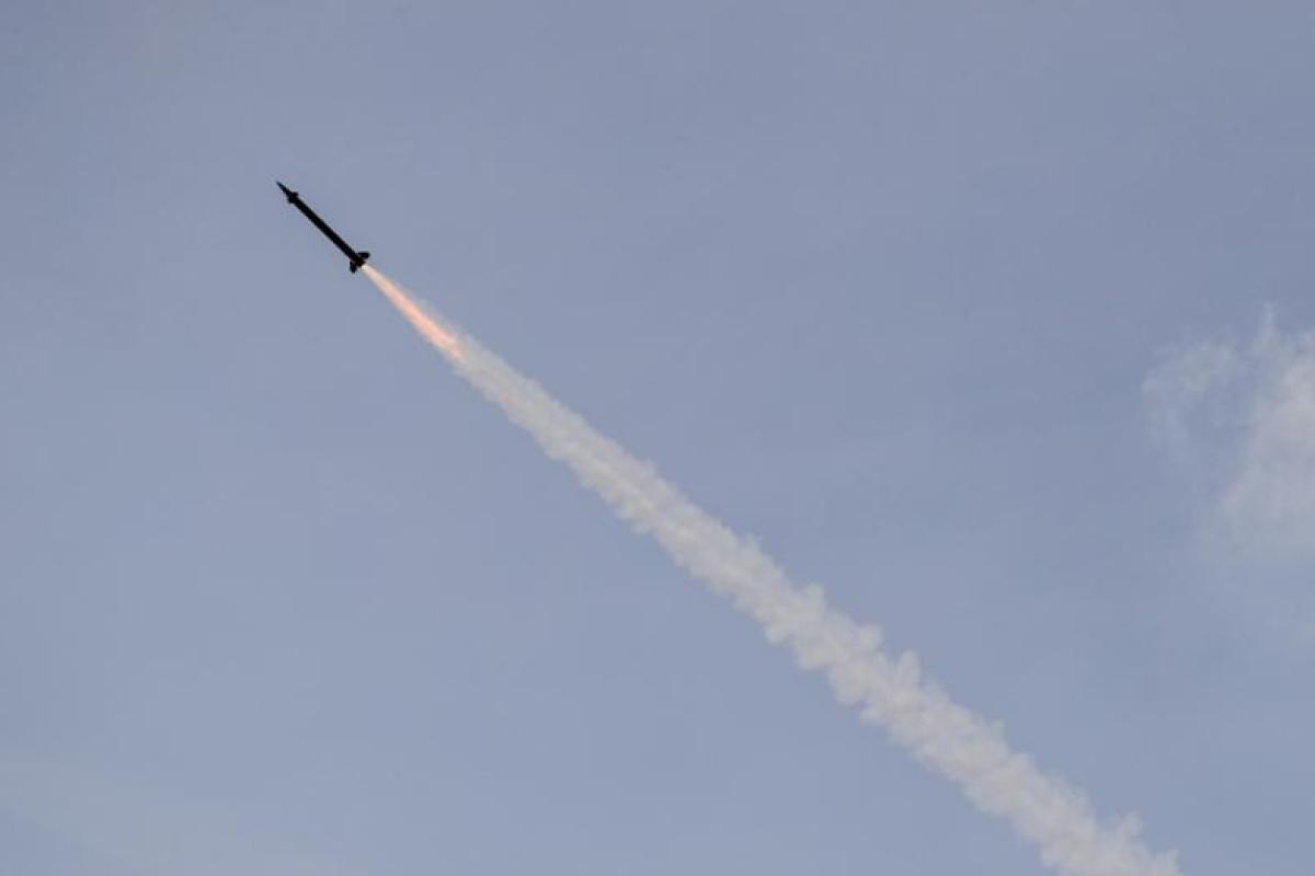 Украинская ПВО сбила вражескую ракету над Киевщиной Украинская ПВО сбила вражескую ракету над Киевщиной