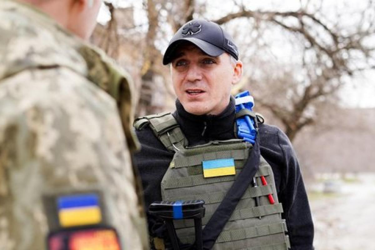 Мэр Николаева рекомендовал жителям покинуть город Мэр Николаева рекомендовал жителям покинуть город