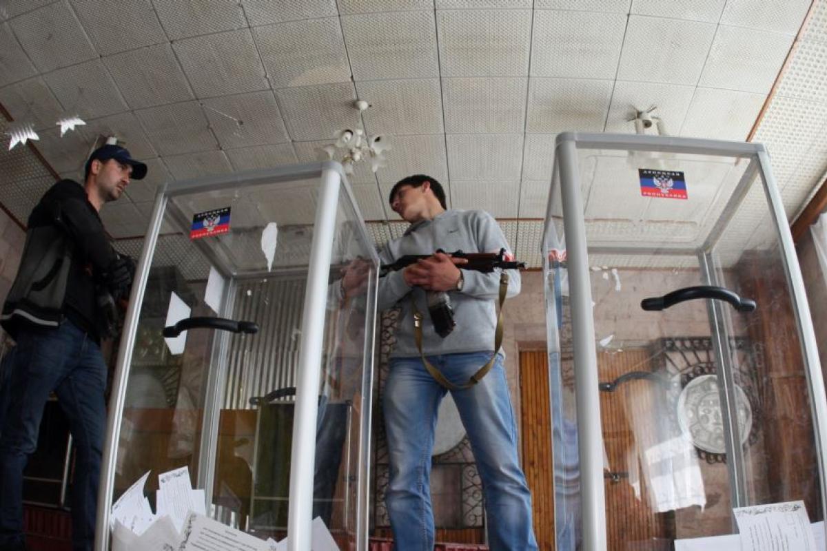 Оккупанты выбрали дату "референдума" об аннексии Донецкой области, - советник мэра Мариуполя Оккупанты выбрали дату "референдума" об аннексии Донецкой области, - советник мэра Мариуполя