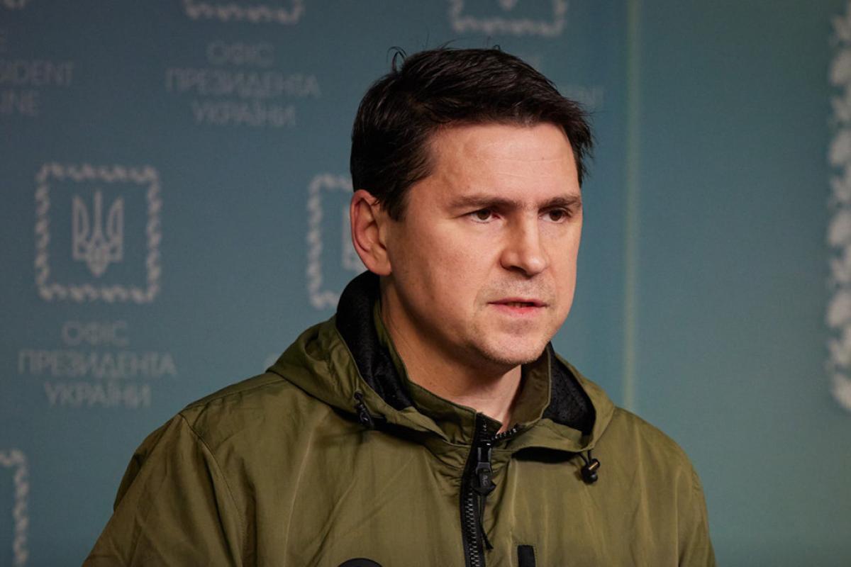 Украина уже готовит план эвакуации для жителей Крыма, - Подоляк