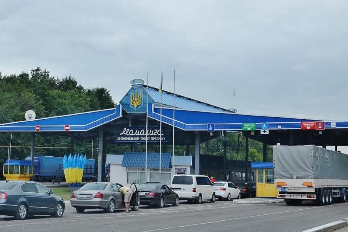 Украина и Молдова отказались от разрешений на международные грузовые перевозки