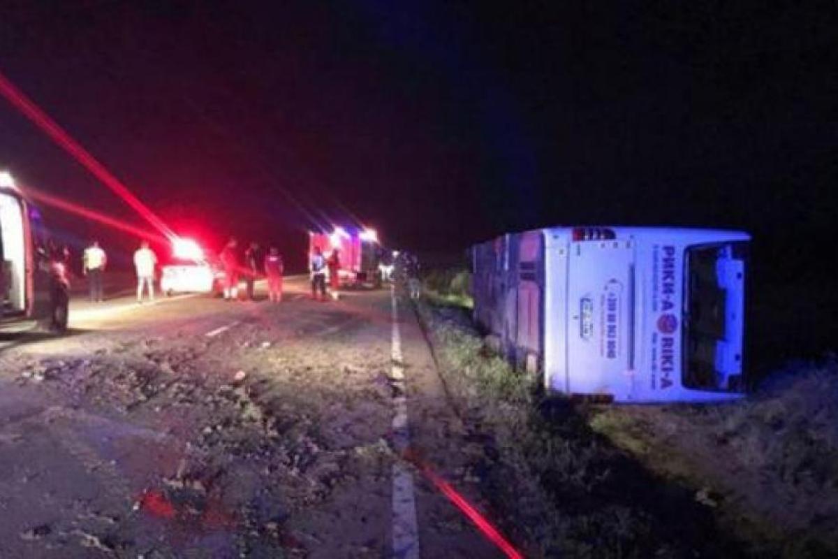 У Румунії в ДТП потрапив автобус з українцями, десятки людей у лікарні У Румунії в ДТП потрапив автобус з українцями, десятки людей у лікарні