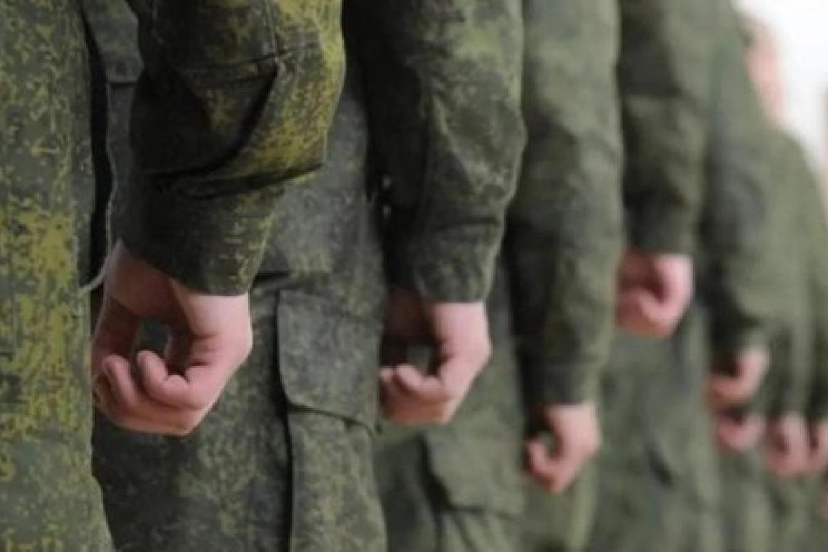 У гіпсі, з переломами рук та ніг: в окупованому Алчевську на фронт відправляють пацієнтів лікарняних стаціонарів У гіпсі, з переломами рук та ніг: в окупованому Алчевську на фронт відправляють пацієнтів лікарняних стаціонарів