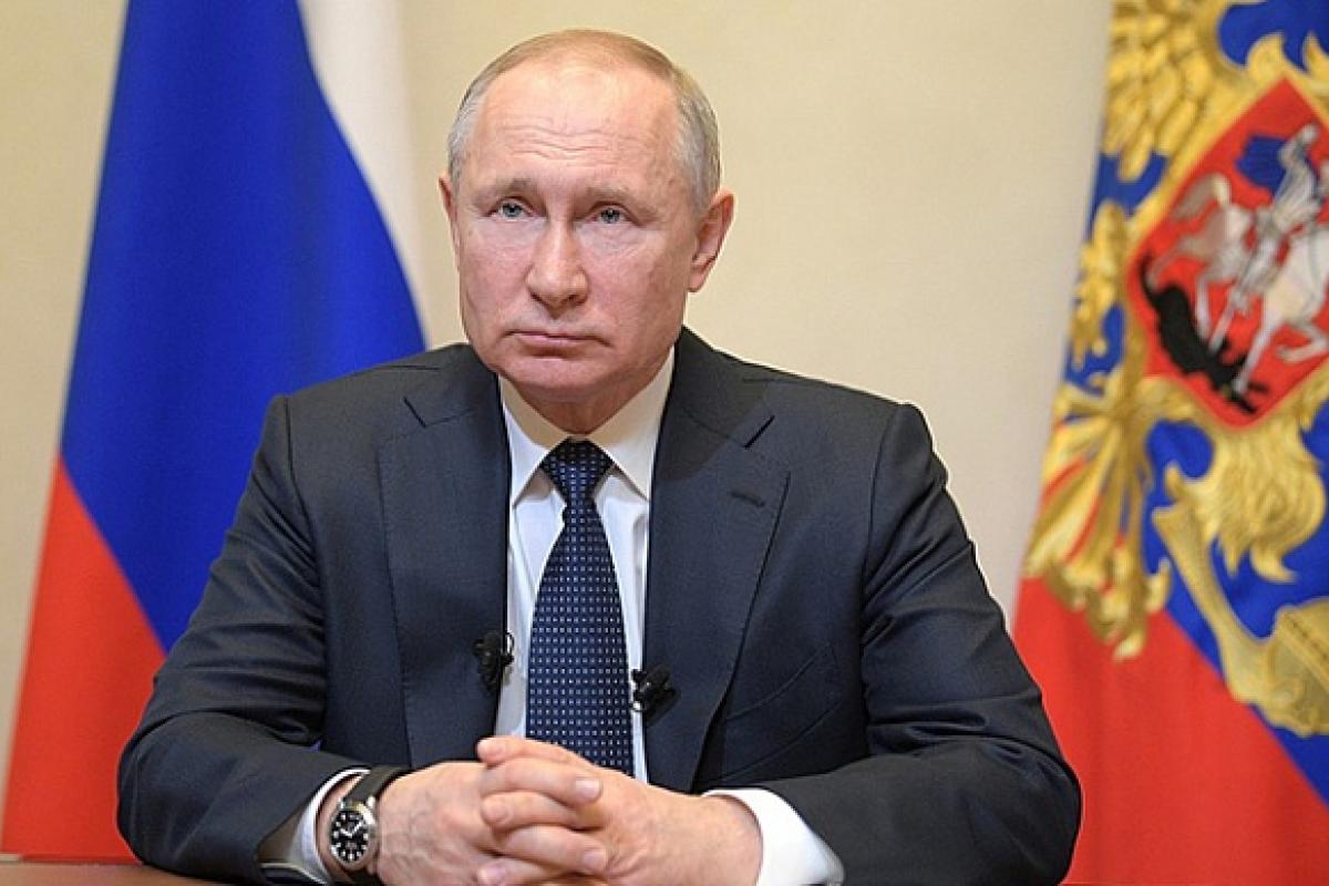 Путин подписал указ об уголовной ответственности россиян за отказ воевать Путин подписал указ об уголовной ответственности россиян за отказ воевать