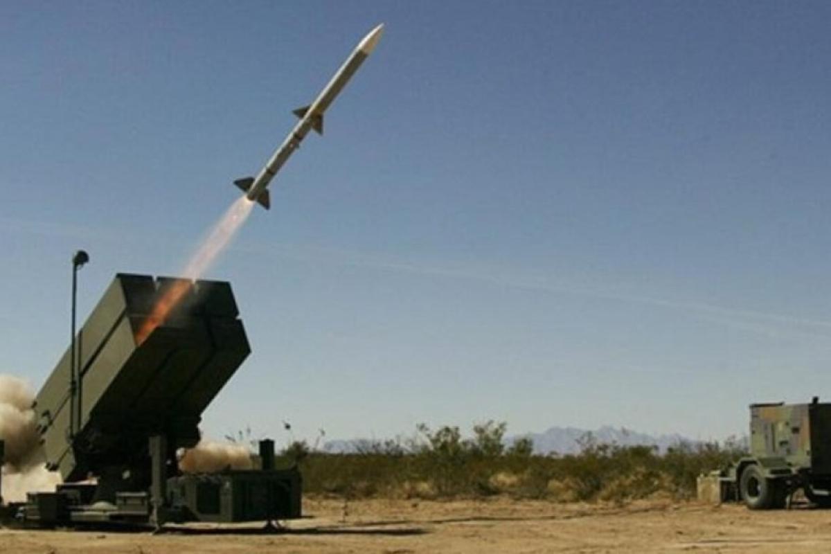 США работают над ускорением поставки в Украину двух первых систем ПВО NASAMS, - Белый дом США работают над ускорением поставки в Украину двух первых систем ПВО NASAMS, - Белый дом